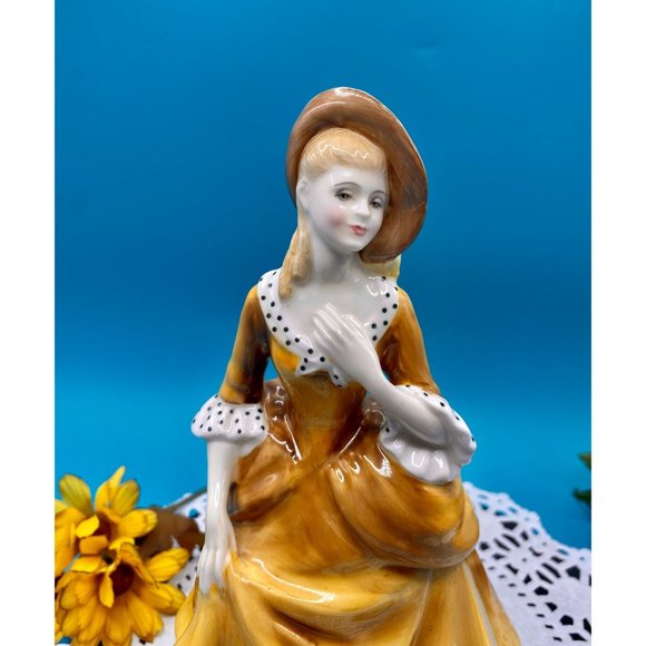 SOLD**Royal Doulton Sandra HN2275 Figurine, Lady in yellow dress, England, - Picture 4 of 13